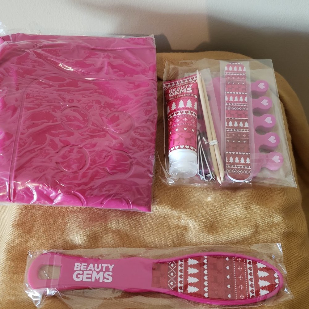 Pedicure Set - Picture 7 of 15